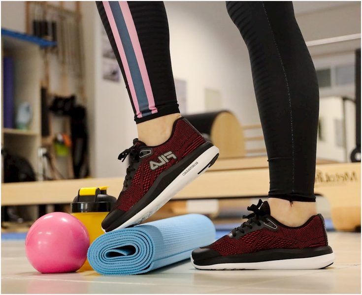 10 Exercícios de Pilates para Fazer em Casa (Sem Equipamentos)