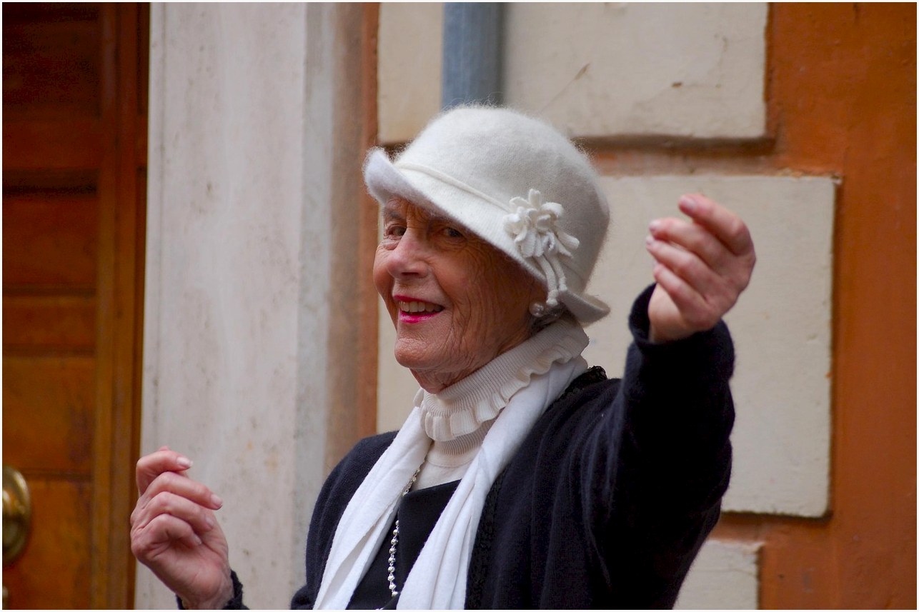 elderly, elderly woman, third age, elderly, elderly, elderly, elderly, elderly, elderly woman, elderly woman