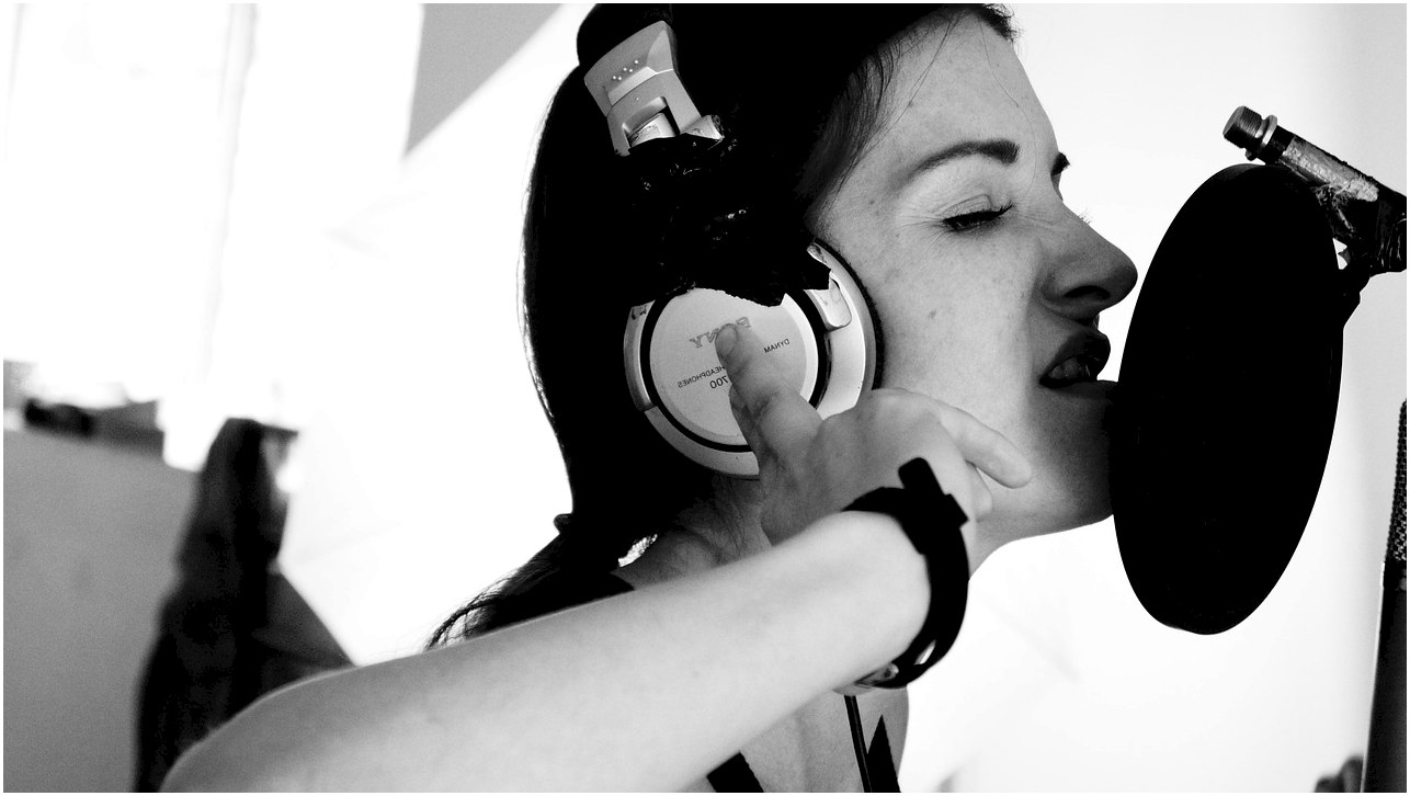 singer, musician, woman, headphones, girl, singing, microphone, recording, sound studio, singer, singer, singer, singing, singing, singing, singing, singing