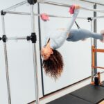 Ponte de ombros no Pilates: como fazer, respirar e adaptar com segurança